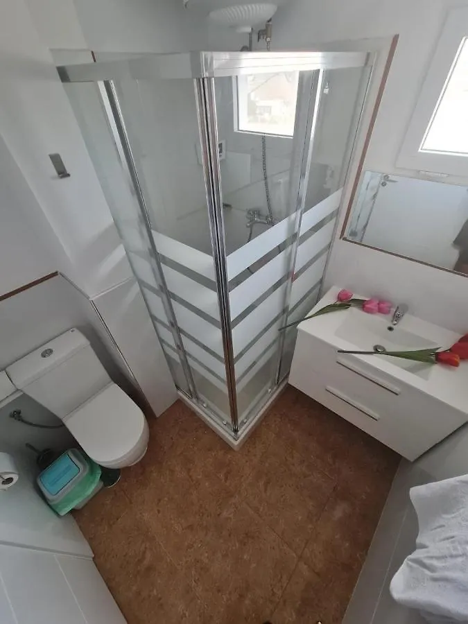 Apartment Daisal Apartment: Beachside 2-Bedroom with Balcony Santa Maria