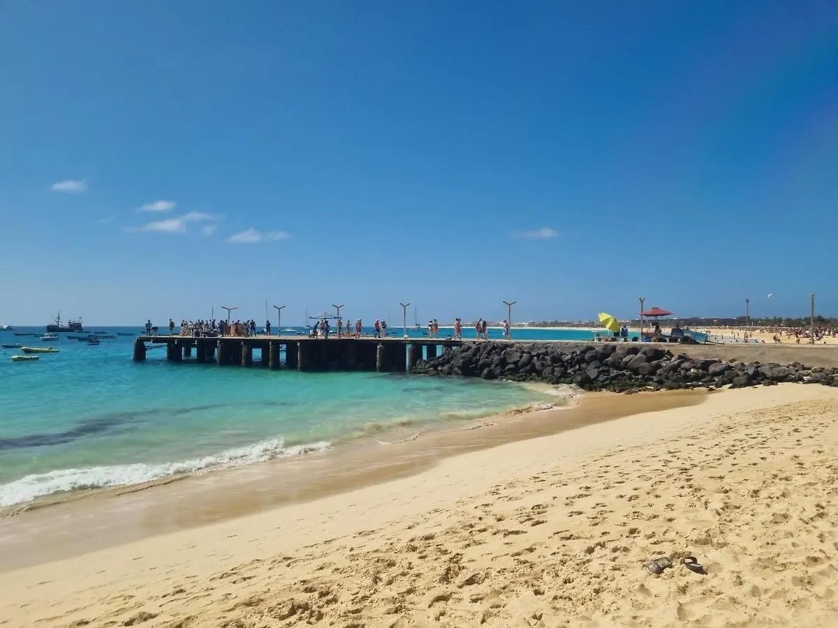 Daisal Apartment: Beachside 2-Bedroom with Balcony Santa Maria 0*,