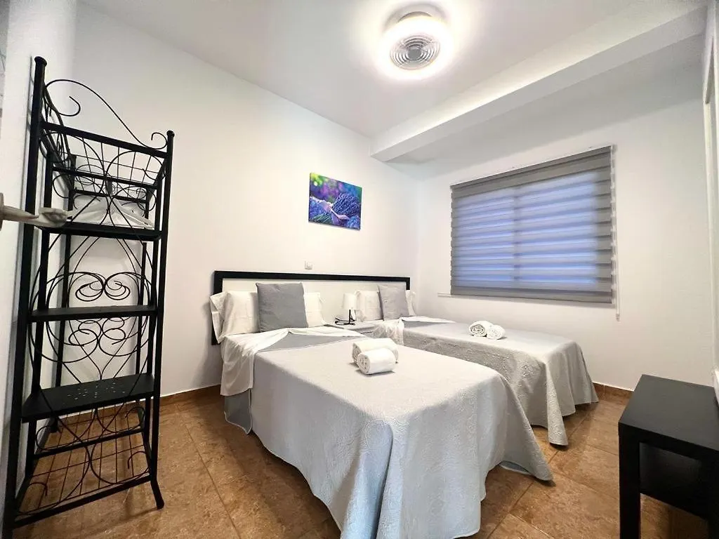 Daisal Apartment: Beachside 2-Bedroom with Balcony Santa Maria Cape Verde